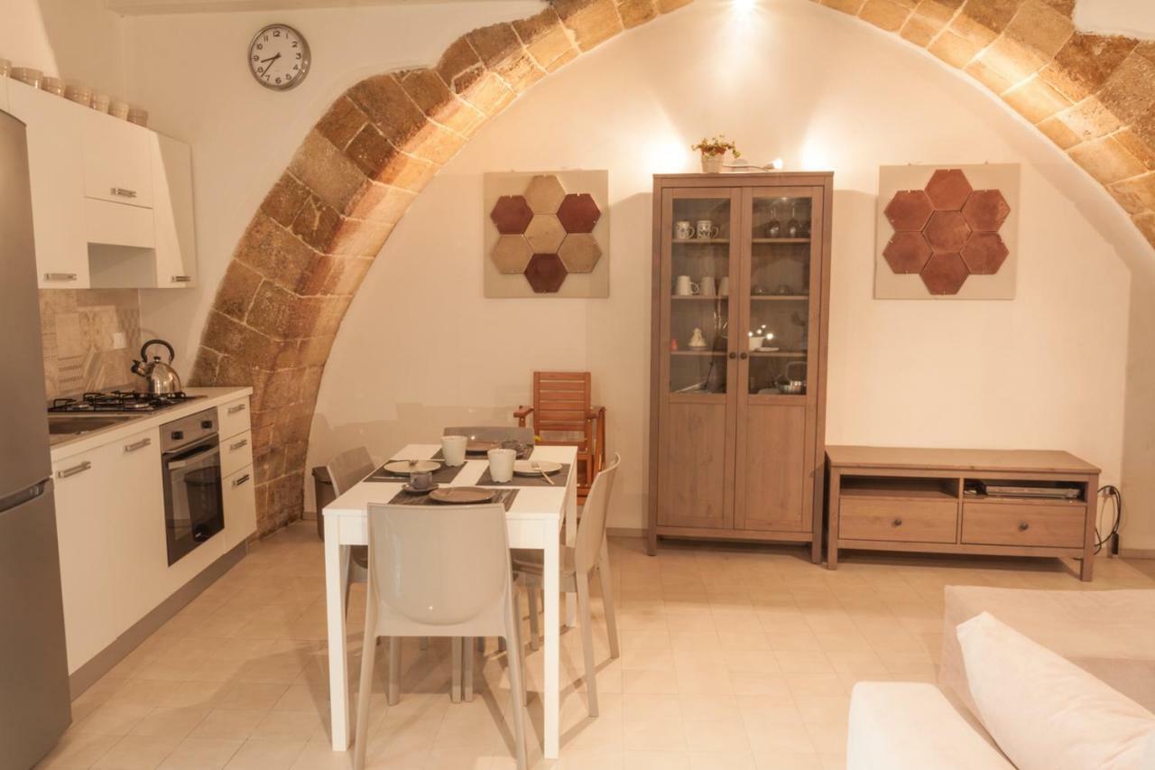 Domus 1333 Al Duomo Villa Szirakúza Kültér fotó