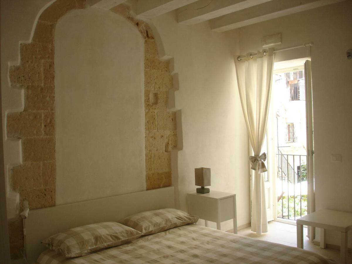 Domus 1333 Al Duomo Villa Szirakúza Kültér fotó