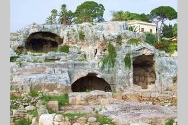 Domus 1333 Al Duomo Villa Szirakúza Kültér fotó